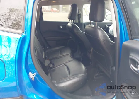 2019 Jeep Compass Limited 4X4 from USA, damaged, VIN 3C4NJDCBXKT647860